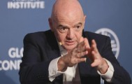 FB体育官方入口-国际足联撑不住了，本周来华谈判，中国足球迎来新变量？